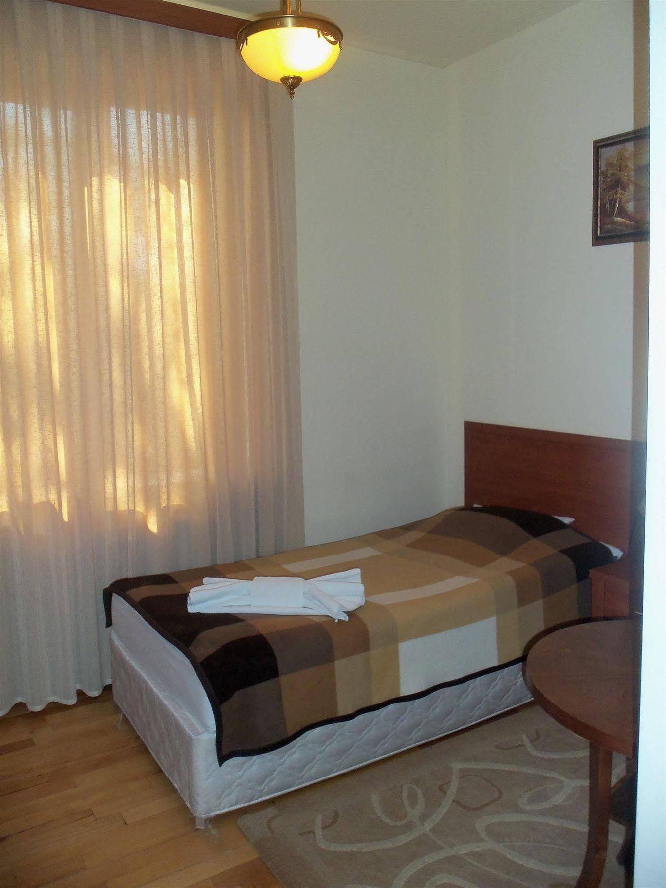 Arpa Hotel Yeghegnadzor Exterior foto